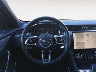 Jaguar F-Pace R-Dynamic S AWD