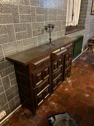 Aparador de madera maciza