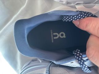 On Running Zapatillas Blancas y Grises