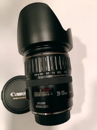 Objetivo Canon EF 28-135mm IS USM