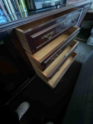 Estantería de madera para salón