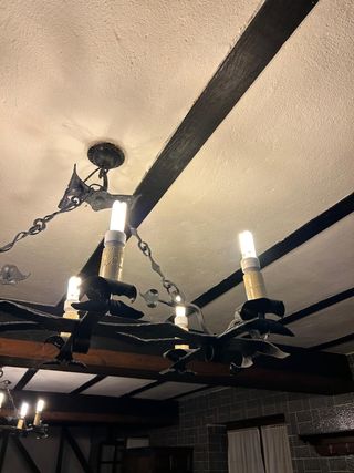 Lámpara de techo rústica de hierro negro