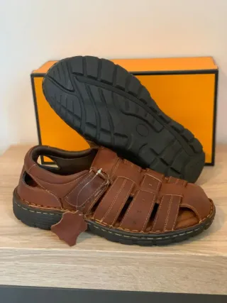 Sandalias de piel hombre. Número 40