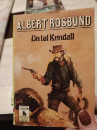 Dos libros antiguos bruguera