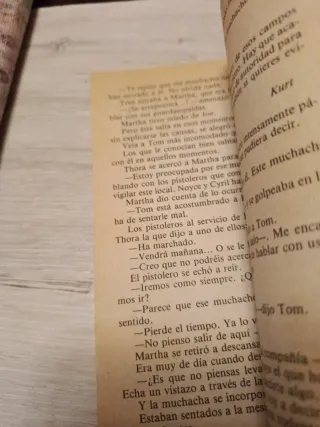 Dos libros antiguos bruguera