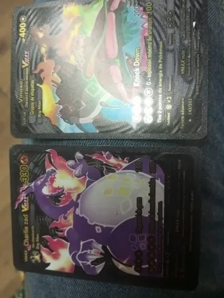 2 Cartas Pokémon VMAX Charizard