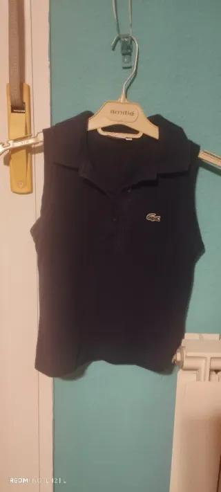 Polo sin mangas Lacoste azul marino