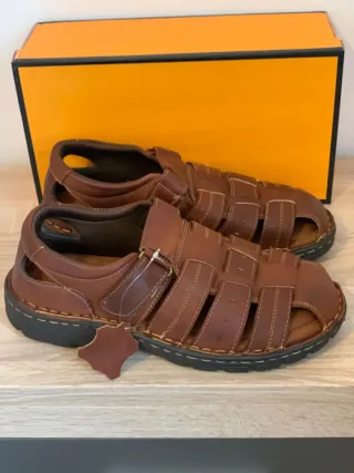 Sandalias de piel hombre. Número 41