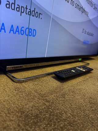 SMART TV Toshiba 49" 49U6763DG Com Riscas LCD 100%