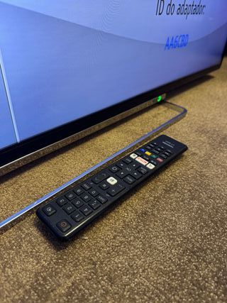 SMART TV Toshiba 49" 49U6763DG Com Riscas LCD 100%