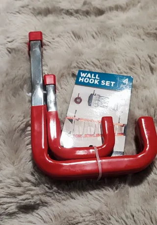 4 Ganchos de Pared Rojos