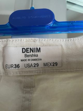Pantalones Blancos Pitillo Bershka - Talla S