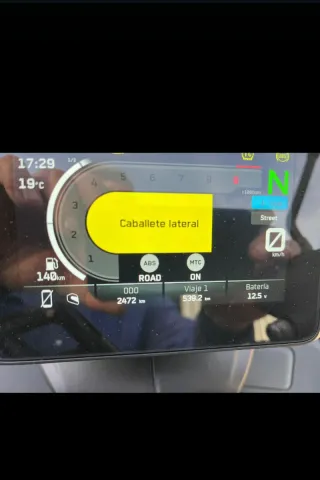 KTM 890 Adventure Negra y Naranja