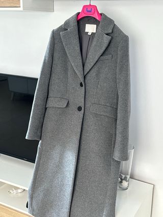 Abrigo gris largo