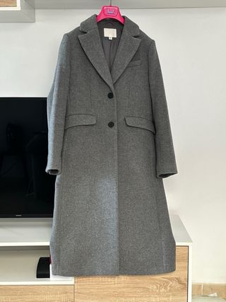 Abrigo gris largo