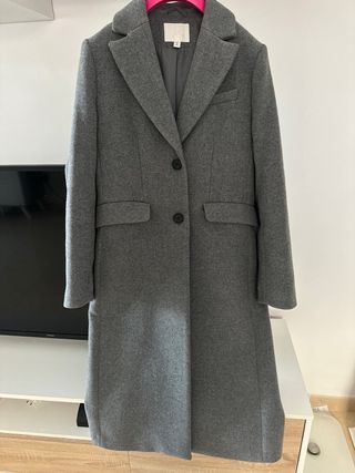 Abrigo gris largo