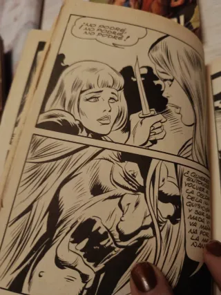 Antiguo libro lucifera