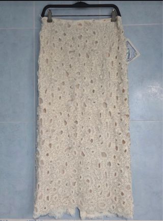 Falda midi abalorios T/XXL colección zara