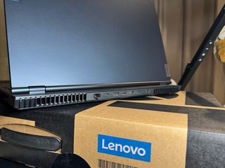 Legion 5 Ryzen 5 5600H RTX3060 32GB RAM 500GB SSD