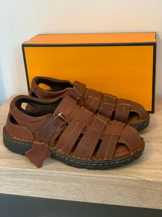 Sandalias de piel hombre. Número 43
