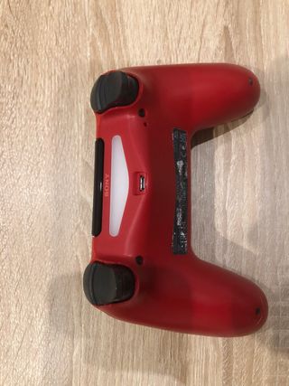 PS4 512GB Negra + Mando Rojo + Cables