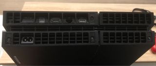 PS4 512GB Negra + Mando Rojo + Cables