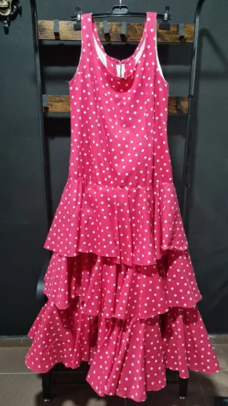 Vestidos de flamenca hechos a mano en Sevilla