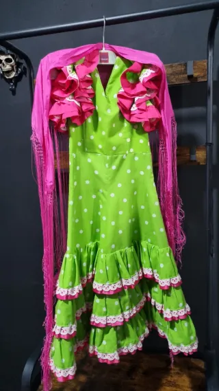 Vestidos de flamenca hechos a mano en Sevilla