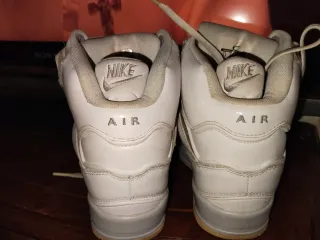 Zapatillas Nike cuña grises y blancas