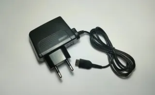 Cargador NUEVO Game Boy Micro Nuevo