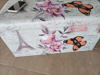 Baúl decorativo mariposas y flores