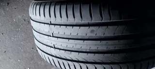 255/40 R18 99Y