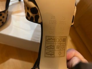 Zapatos CORTefiel leopardo tacón fino