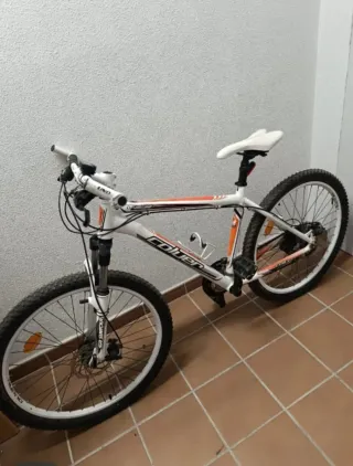 Se venden 2 Bicicletas de Montaña