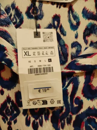 Camisa Zara Estampada Azul y Blanca Talla XL