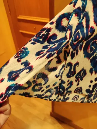 Camisa Zara Estampada Azul y Blanca Talla XL