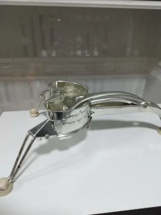 Molinillo/Exprimidor Vintage Juliana Cortador