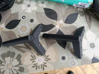 Tre 3 Gambe per mobili in metallo nero