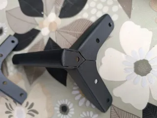 Tre 3 Gambe per mobili in metallo nero