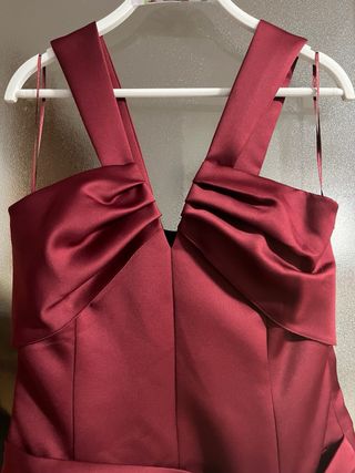 Vestido mini Zara detalle  cintura granate