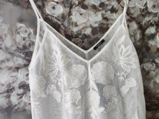Top encaje bordado Massimo Dutti blanco