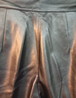 Pantalones polipiel negros cintura alta mujer.M