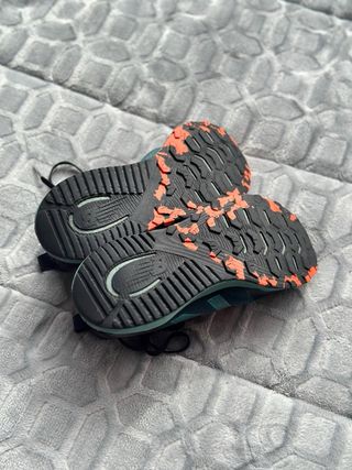 Zapatillas New Balance Trail Naranja/Verde