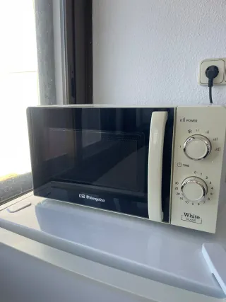 Microondas Orbegozo casi sin uso