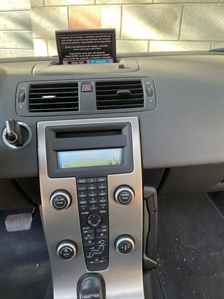 Volvo C30 2.4 MOMENTUM GASOLINA AUTOMATICO 2009