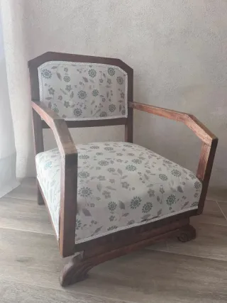 Butaca descalzadora estilo Art Decó