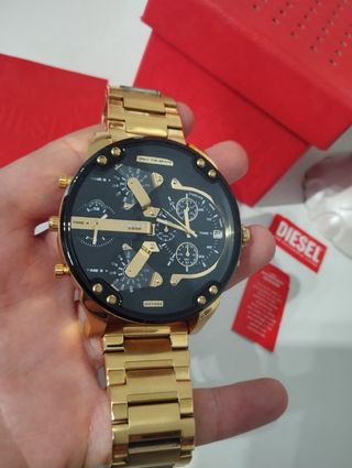 Reloj Diesel Dorado y Negro