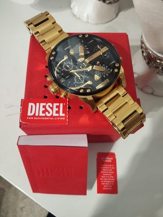 Reloj Diesel Dorado y Negro