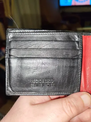 Cartera Montpiel Piel Negra con Raya Roja