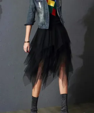 Falda tul negra, goma en la cintura